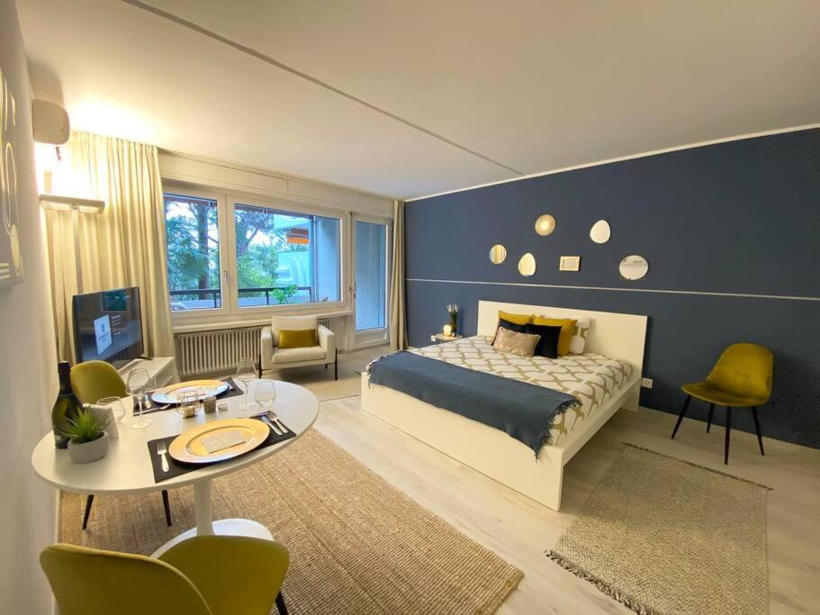 Luganersee, Pool, Strand, Parkplatz, Suite Биссоне Экстерьер фото